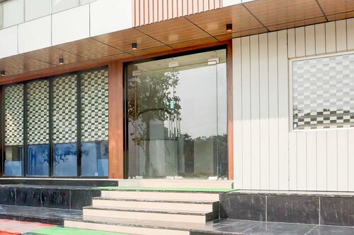 Collection O Taj Nagri Phase 2