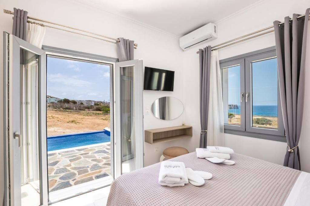 Insonorización, tabla de planchar con plancha y wifi gratis 