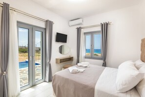 Familie villa | Luxe beddengoed, geluiddichte muren, een strijkplank/strijkijzer