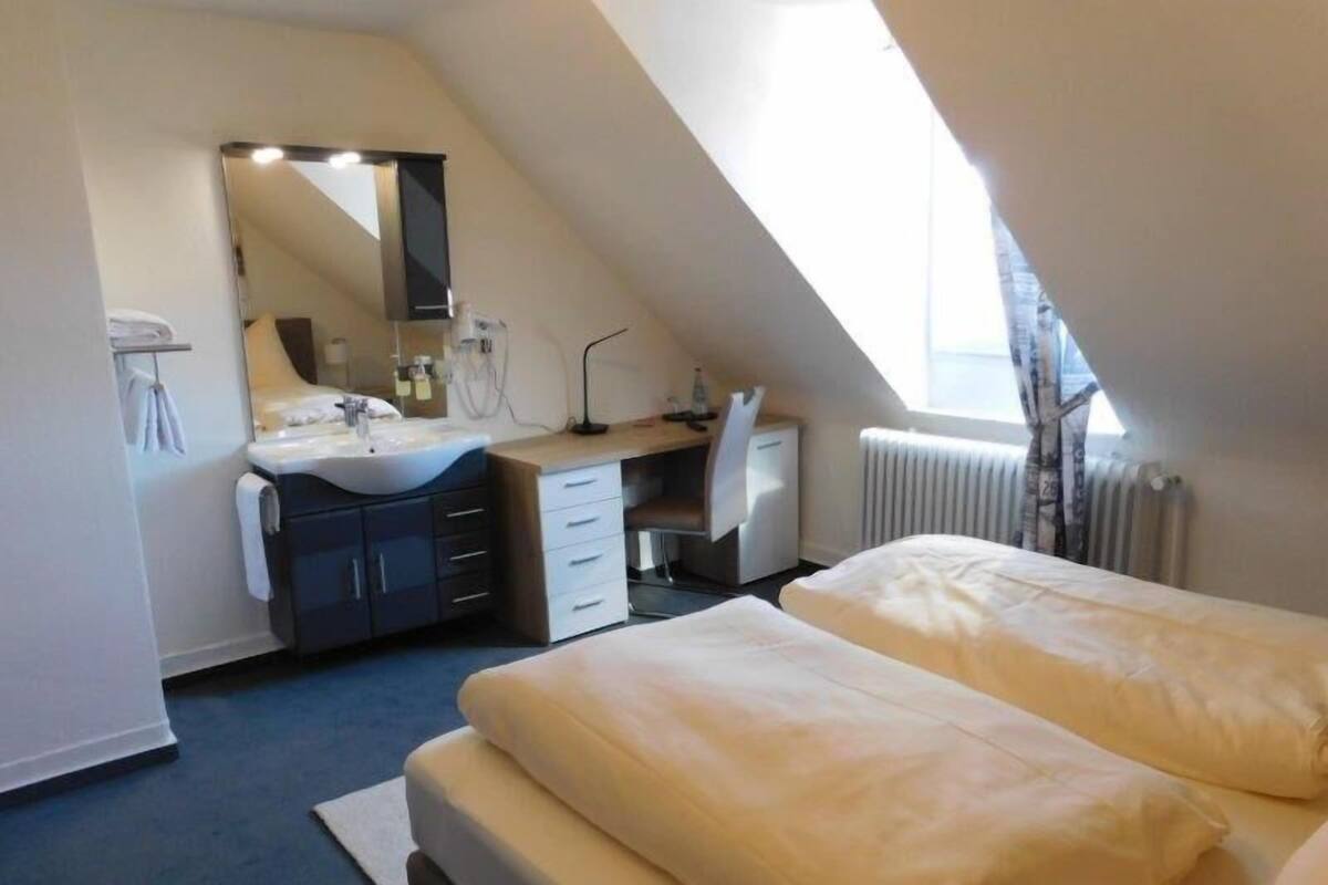 Desk, laptop workspace, free WiFi