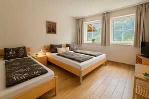 2 Schlafzimmer, Bügeleisen/Bügelbrett, WLAN, Bettwäsche