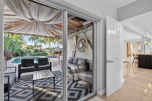 Ferienhaus, Mehrere Betten, Poolzugang (Harbor Haven) | Innenbereich
