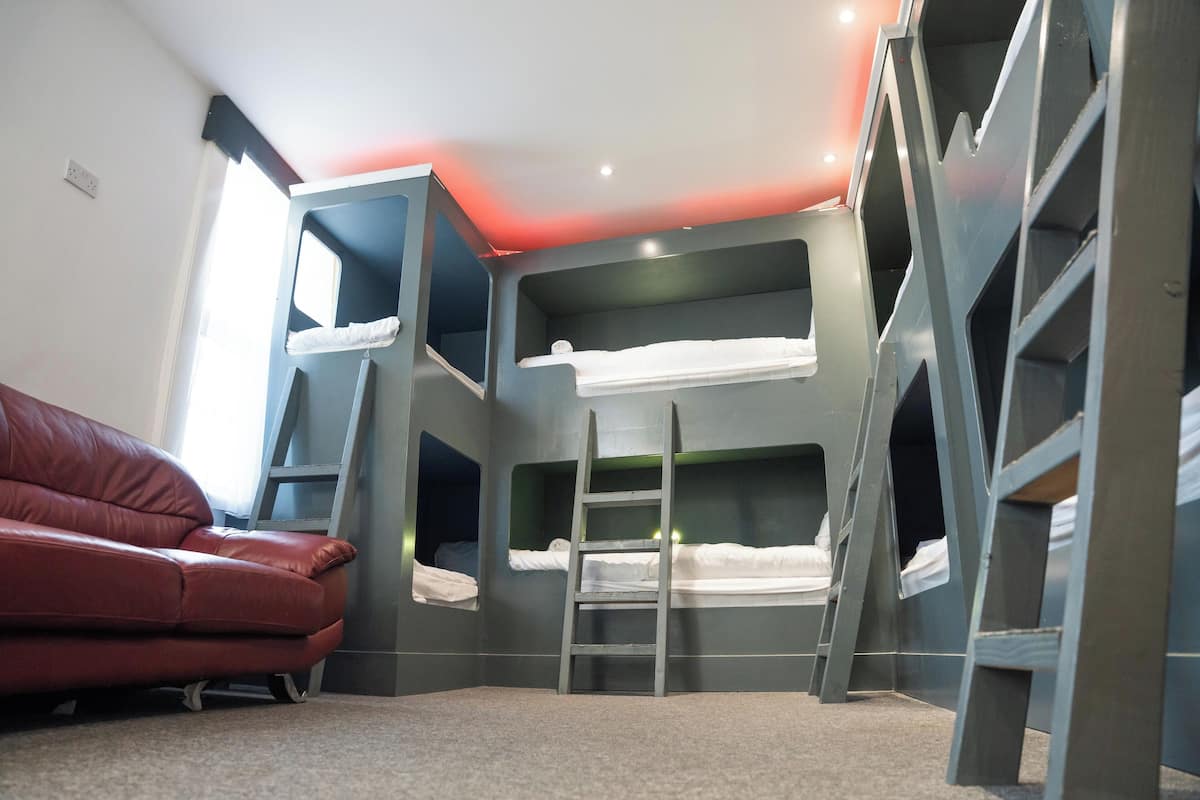 Comfort Quadruple Room, Non Smoking, Private Bathroom