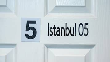 Quarto quádruplo, para não fumantes, banheiro privativo | Detalhe da parte interna