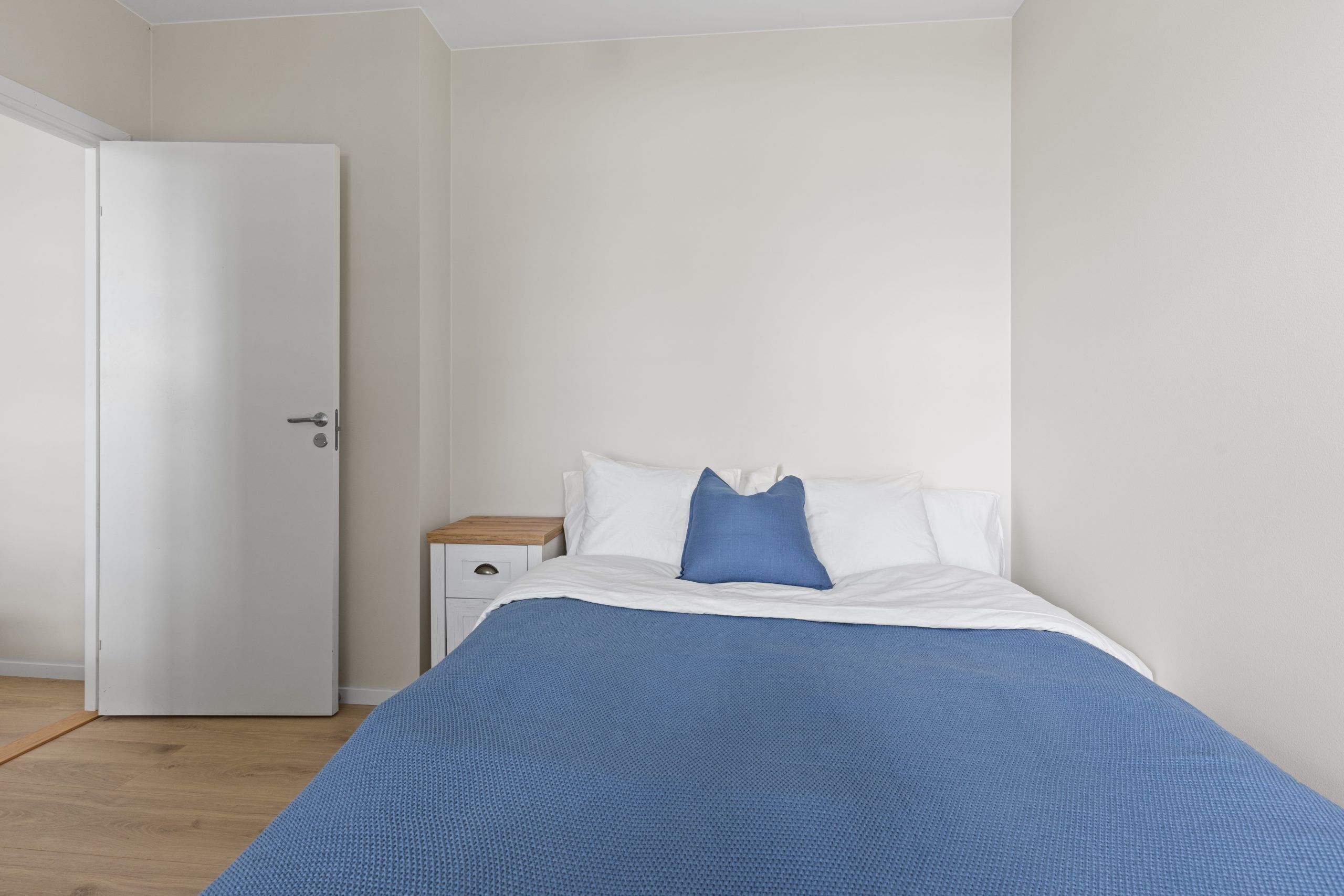 Standard Suite, Sea View | Free WiFi