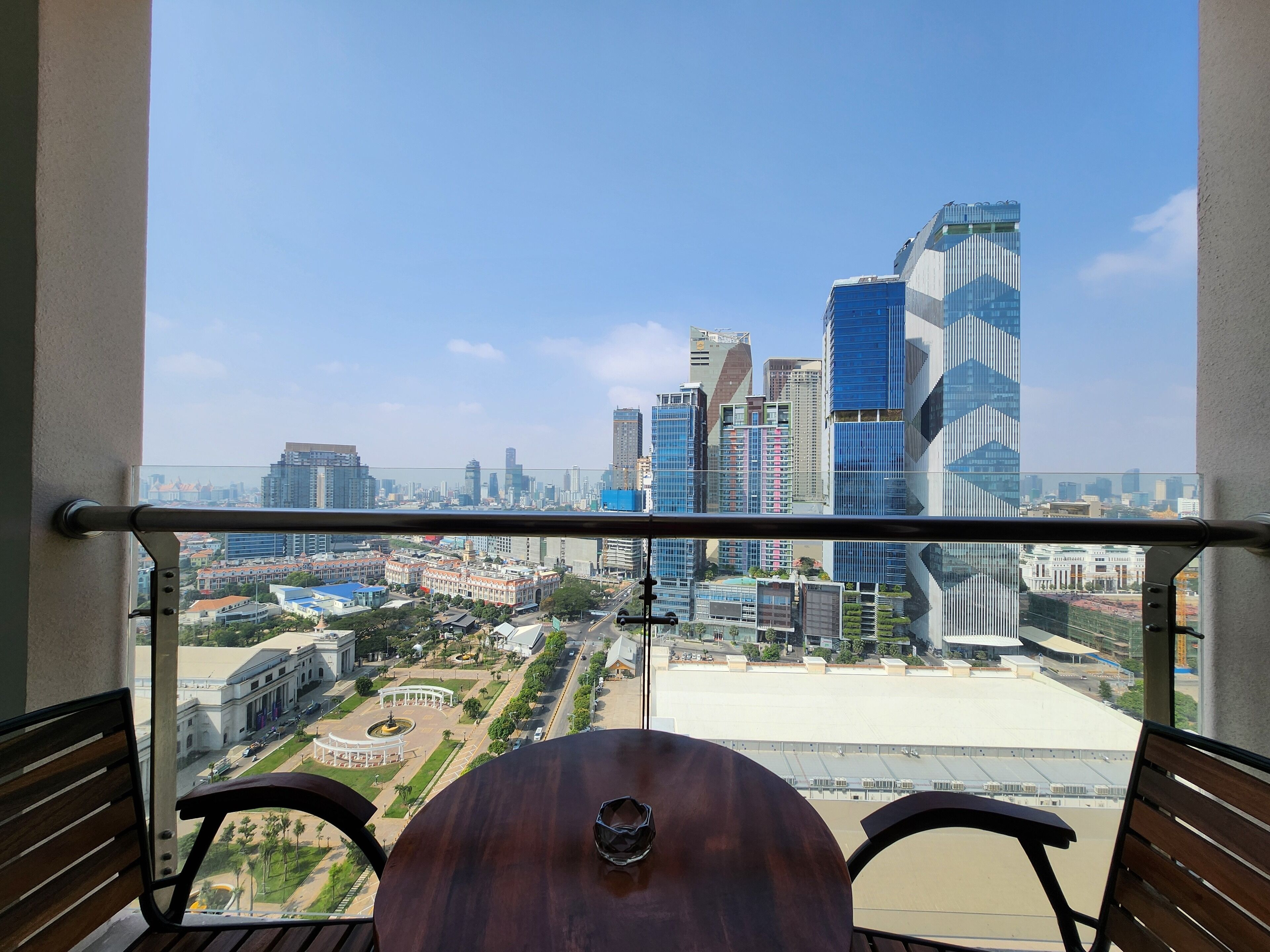 Superior Double Room, Balcony, City View | Outdoor dining