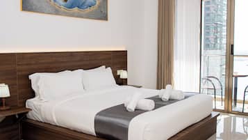 Hypo-allergenic bedding, in-room safe, desk, laptop workspace