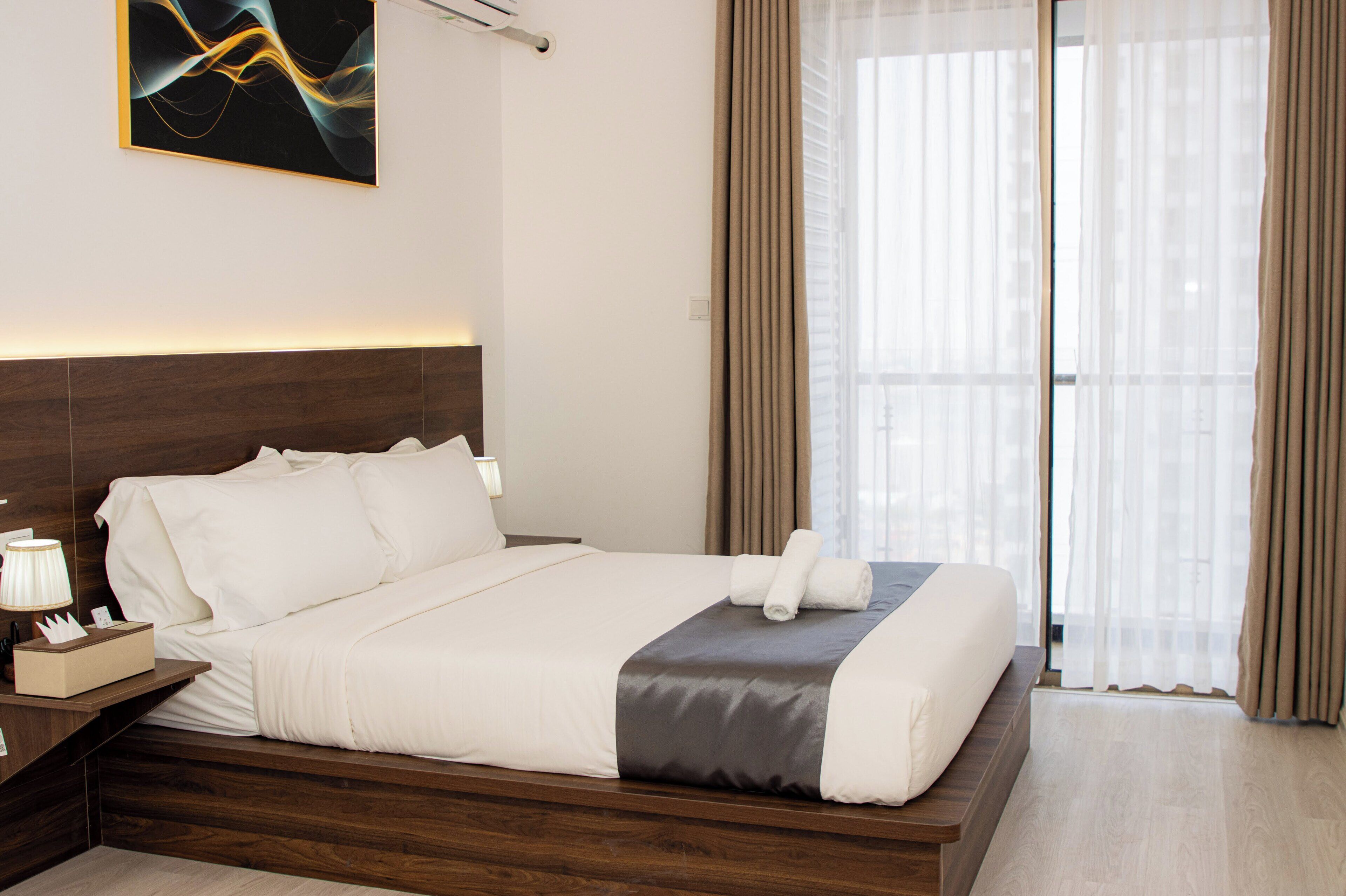 Hypo-allergenic bedding, in-room safe, soundproofing, iron/ironing board