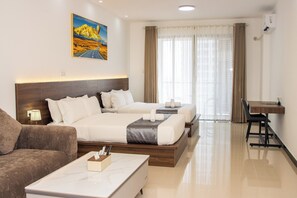 Deluxe 2 Queen Bed River View | Hypo-allergenic bedding, in-room safe, soundproofing, iron/ironing board