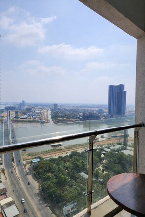 Property grounds - A One Oasis River View Hotel (Phnom Penh)