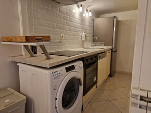 Fridge, microwave, oven, stovetop - Le Cosy - Place Masséna (Nice)