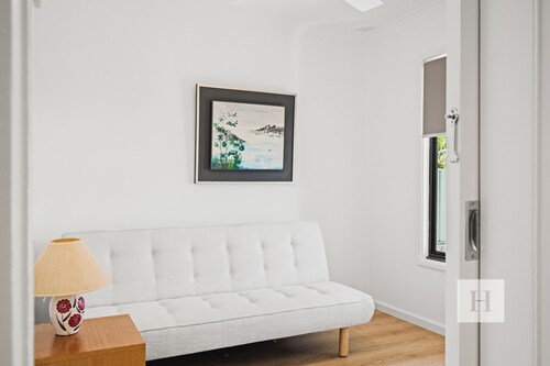 Garden Cottage Noraville - Relaxed, quiet, and naturally breezy.