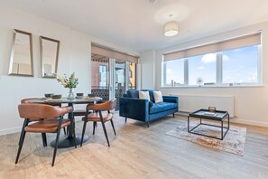 Dining - Riverside Retreat | Free Parking | 2BR | Station (Staines-upon-Thames)