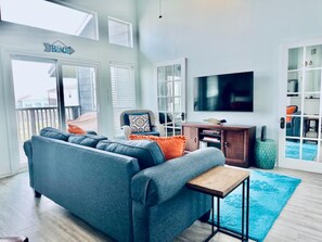 Townhome, Multiple Beds, Balcony (Shipwrecked Getaway) | Living area
