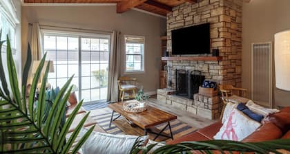 Pompo Beach House| 2 Bed 2 Bath | Silverstrand Beach