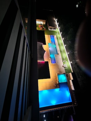 Pool - Luxury beachfront Apartment. (Nueva Gorgona)