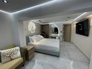 1 bedroom, WiFi, bed sheets, wheelchair access - Element of Air Apartment among Olive Trees in Pyrgos Dirou (Pirgos Dhirou)