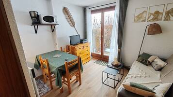 Televisio, DVD-soitin, stereot