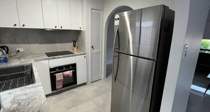 Renovated House ,3Bed Master with A/C,Free Parking