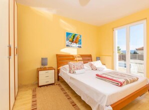 Villa (Seven Bedroom Villa with Outdoor Pool) | 1 bedroom