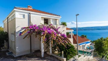 Villa (Seven Bedroom Villa with Outdoor Pool) | Exterior