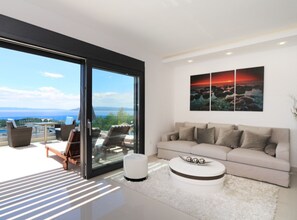 32-inch flat-screen TV with satellite channels - Lux Villas Afrodita Makarska (Makarska)