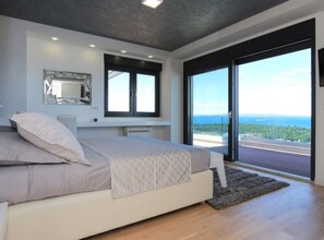 7 bedrooms, cots/infant beds - Lux Villas Afrodita Makarska (Makarska)