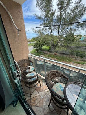 Property grounds - Apartment 8, 2 bedrooms with balcony. (Rio das Ostras)