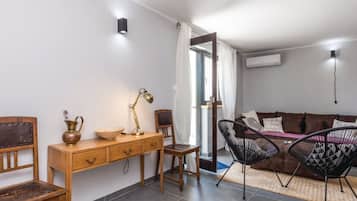 Villa (Four Bedroom Villa with Swimming Pool) | Living room | 32-inch flat-screen TV with cable channels