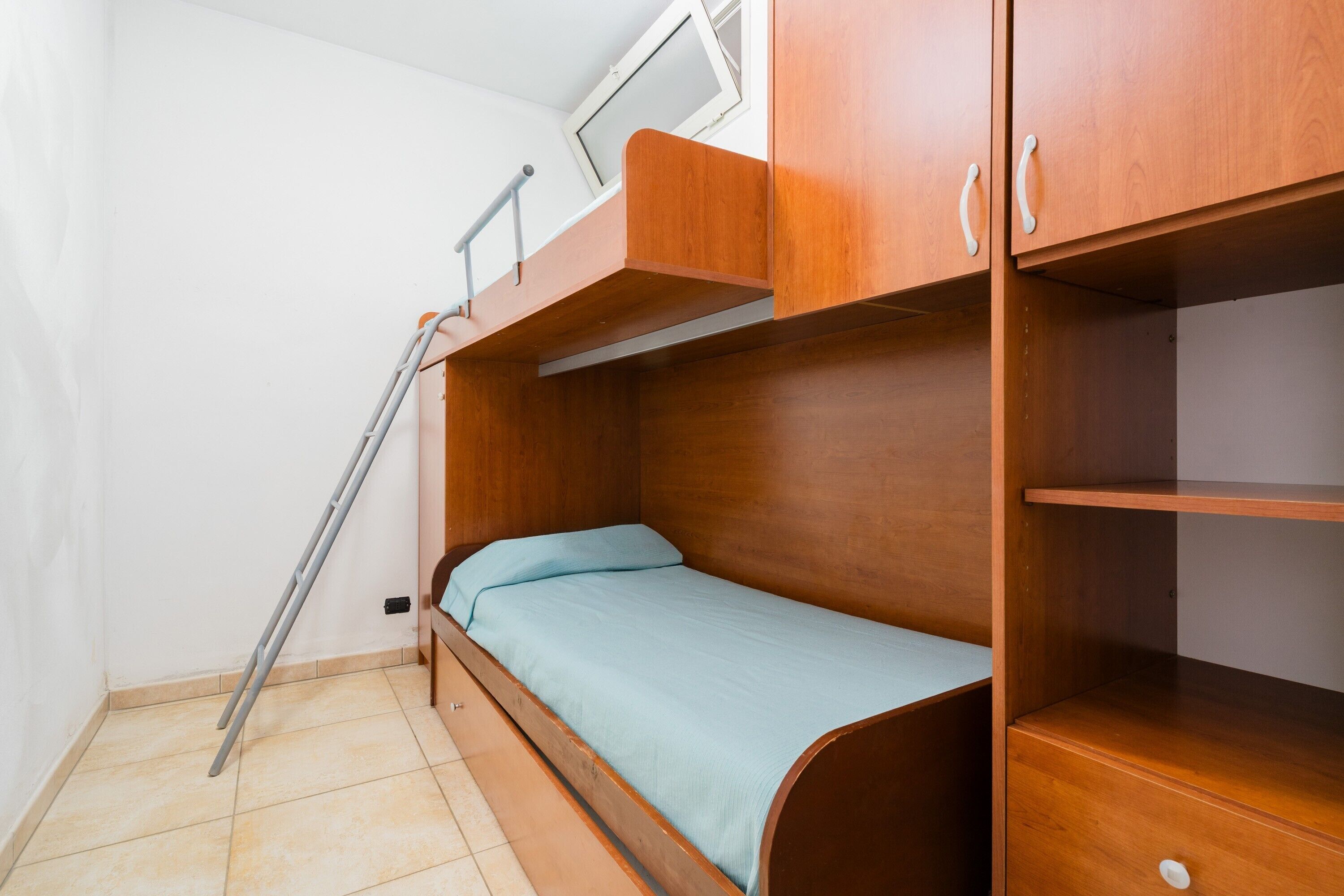 3 bedrooms