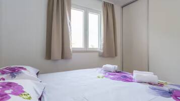 Ferienhaus (Two Bedroom Holiday Home with Terrace)