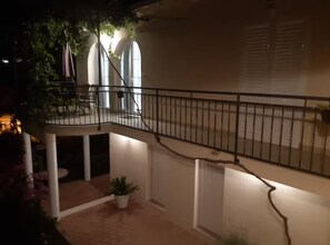 Casa (Two Bedroom Holiday Home with Terrace) | Sacada