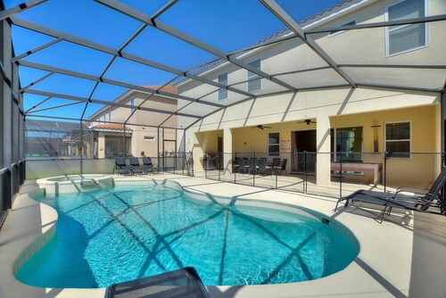 NEW LISTING ! Luxury 11-Bedroom  Resort Home! Minutes to Disney/Private Pool & Spa