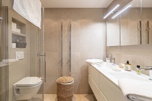 Towels - Le Paradis avec deux terrasses équipées et piscine (Cannes)