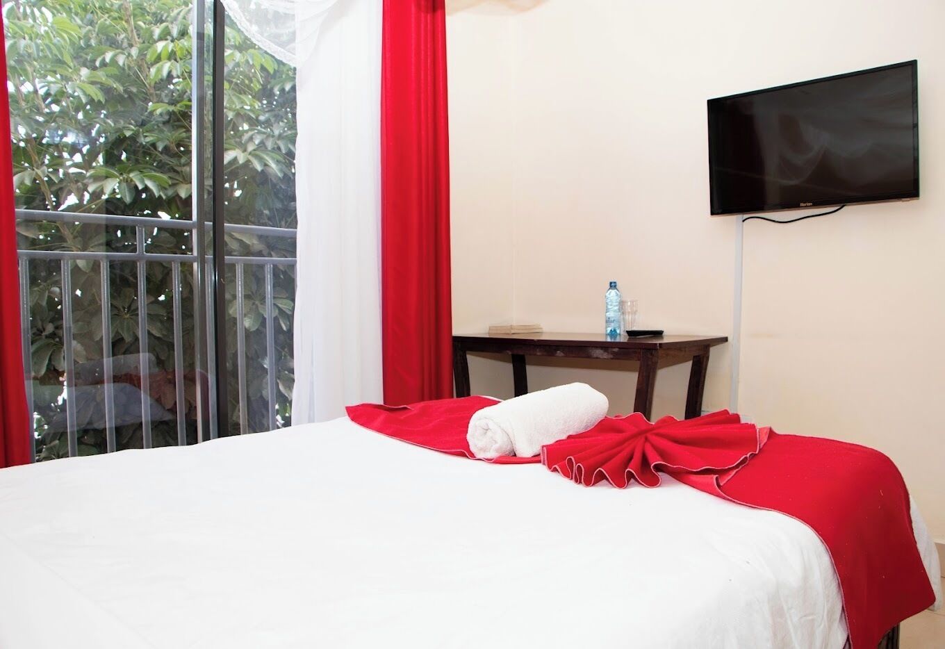 Habitación individual Deluxe | Wifi gratis y ropa de cama 