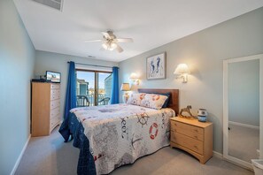 Free WiFi, bed sheets - Go with the Flow by Seaside Vacations & Sales (Chincoteague Island)