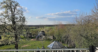 Feel-Good Oasis Near the Trade Fair