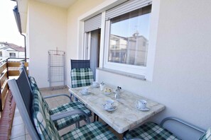 Apartment, 1 Bedroom, Balcony, Garden View | Balcony - Bright Apartment in Umag (Umag)