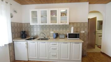 Apartment, 1 Schlafzimmer, Balkon, Gartenblick | Innenbereich