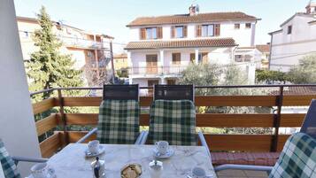 Apartment, 1 Bedroom, Balcony, Garden View | Balcony