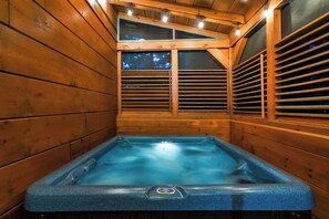 Interior - *Charming 3BD w/ Hot Tub | Arcades + Pool Access* (Sevierville)