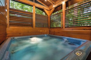 Bain à remous intérieur