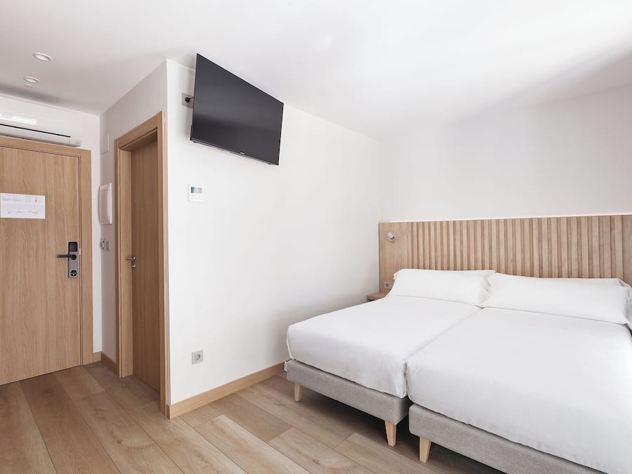 Double Room | Soundproofing, free WiFi