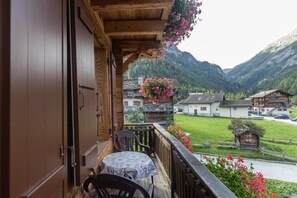 Superior Double Room, Balcony, Mountain View | Property grounds - Hôtel Dents de Veisivi (Les Haudères)