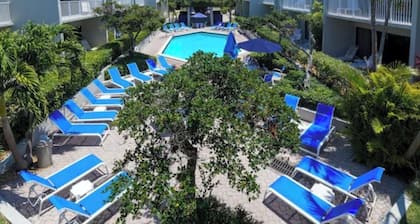 Fabulous 3-bedroom 3 bath townhouse timeshare across the street from OCEAN!