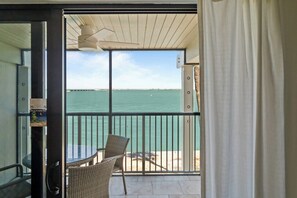 Interior - 2 bedroom, 2 bath direct Bayfront condo (Sanibel)