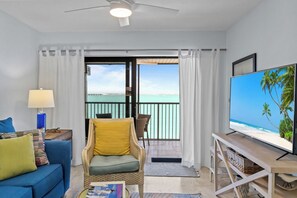 Smart TV - 2 bedroom, 2 bath direct Bayfront condo (Sanibel)