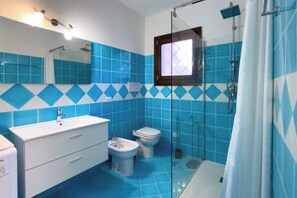 Shower - Pittulongu Horizon - Where Blue Meets Relaxation (Olbia)