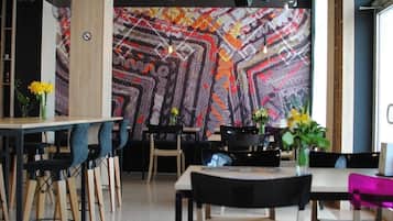 Classic Double or Twin Room | Dining