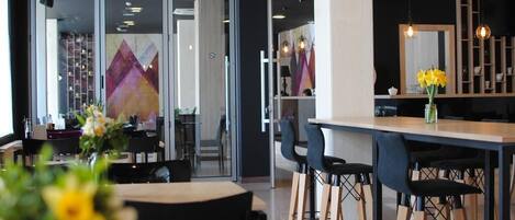 Classic Double or Twin Room | Dining